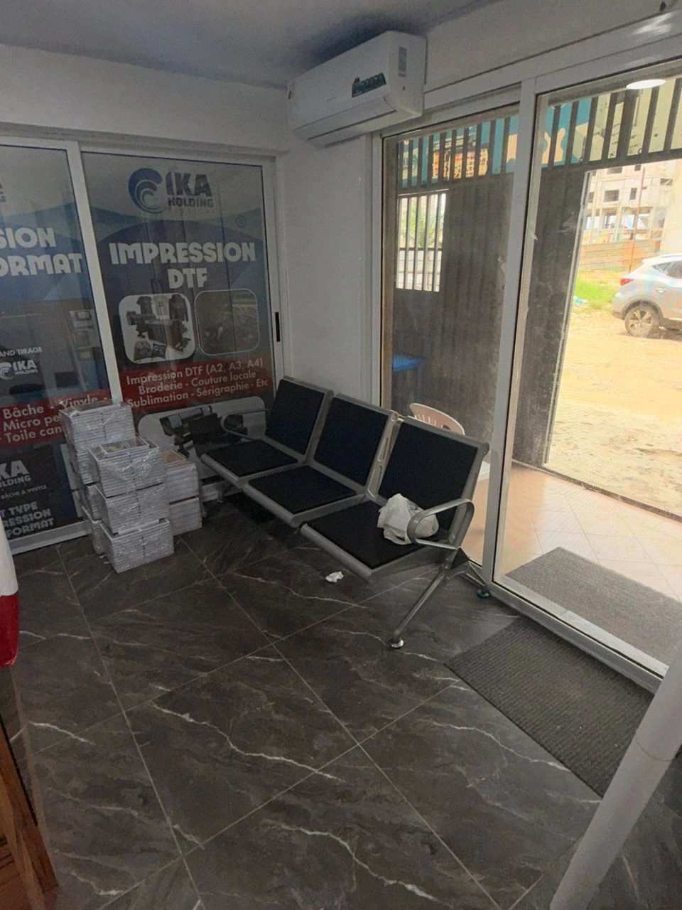 Espace d'impression IKA HOLDING SERVICES Abidjan