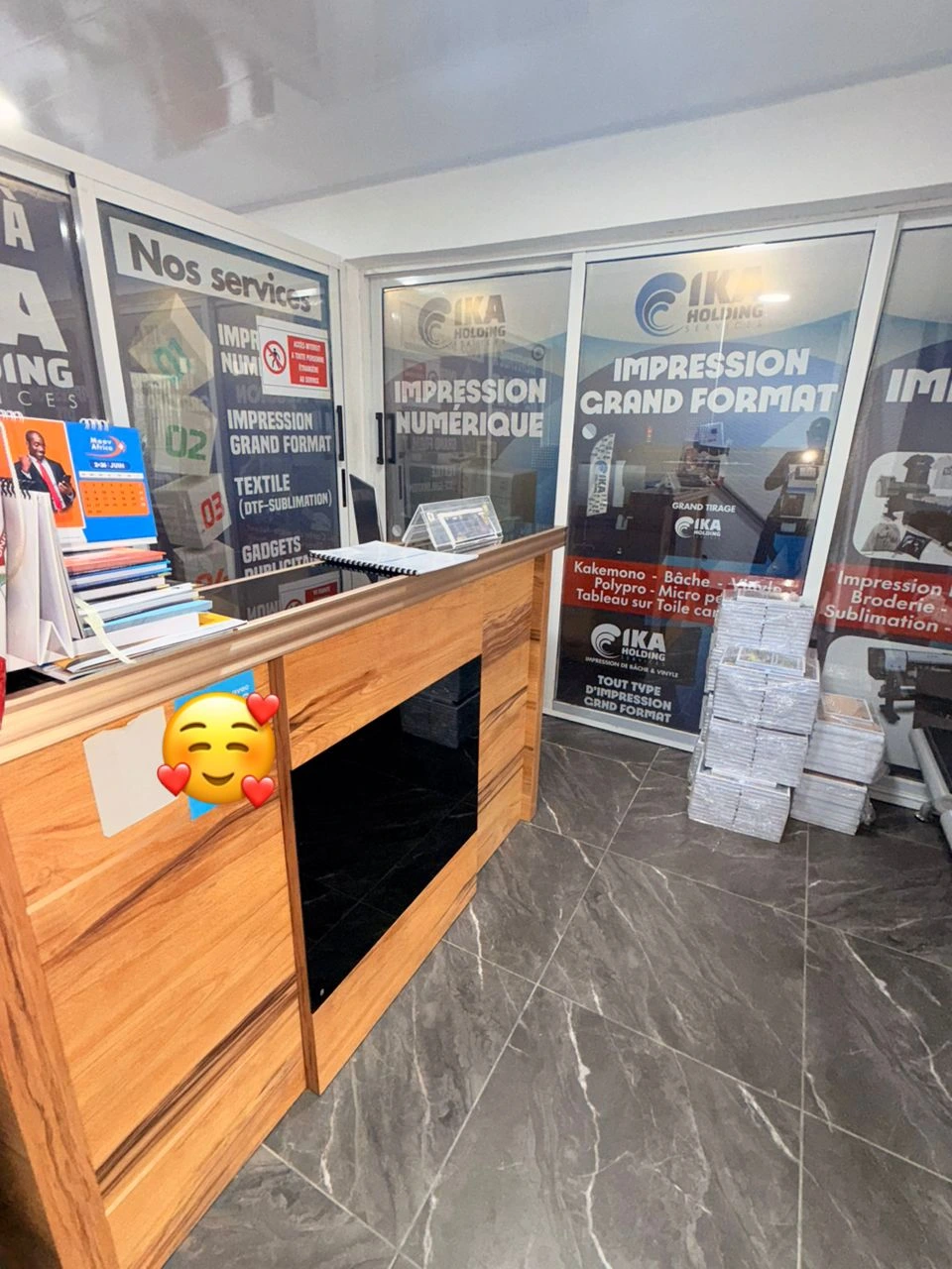 Espace accueil clients IKA HOLDING SERVICES Abidjan